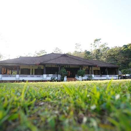Highland Estate Hotel Sakleshpur Ngoại thất bức ảnh