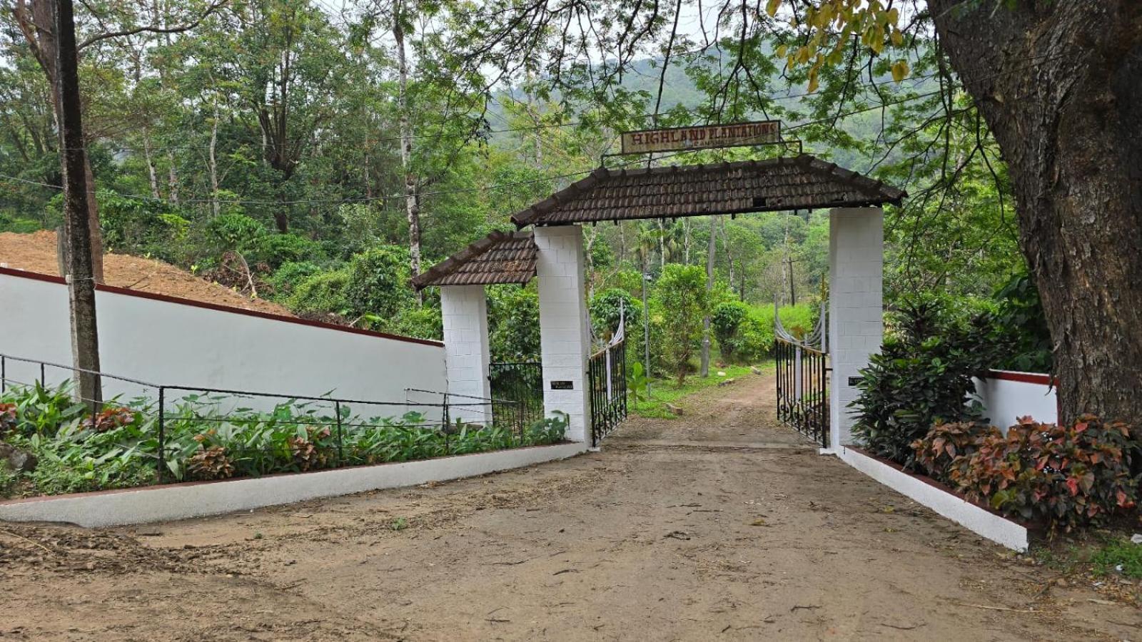 Highland Estate Hotel Sakleshpur Ngoại thất bức ảnh